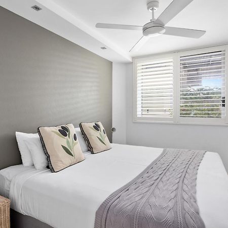 Fairshore 12: Absolute Beachfront, Direct Beach & Pool Access Noosa Heads Exterior foto